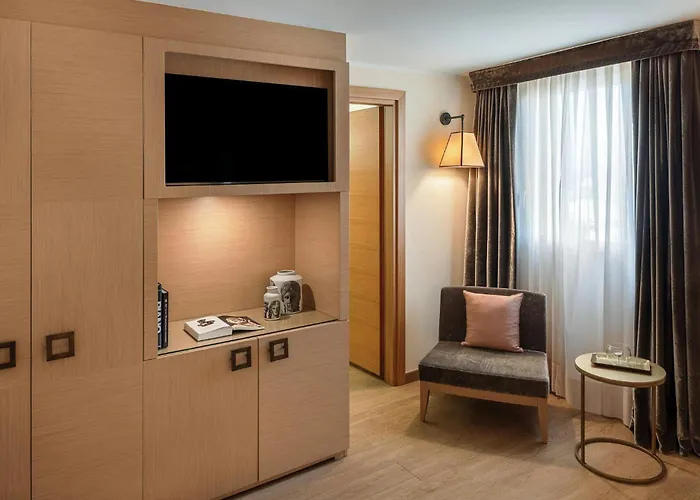 Otel Starhotels Metropole 4*